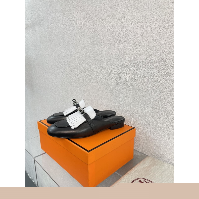H**mes slippers